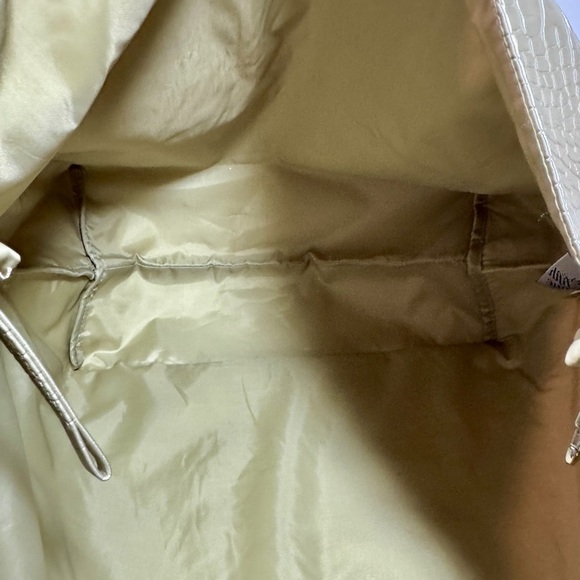 Saks Fifth Avenue Gold Tote Bag - Picture 7 of 11